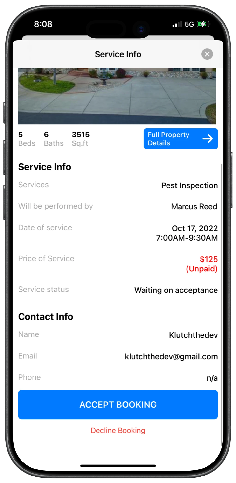 Booking detail: the property, the price and the accept button